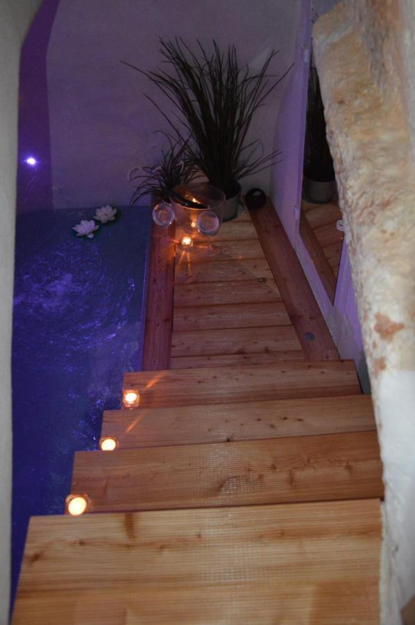 Ostuni 21Mqsuitehomes, Appartamento Con Mini Piscina Privata, Appartamenti Con Vasca Idromassaggio & Appartamenti Standard ออสตูนี ภายนอก รูปภาพ