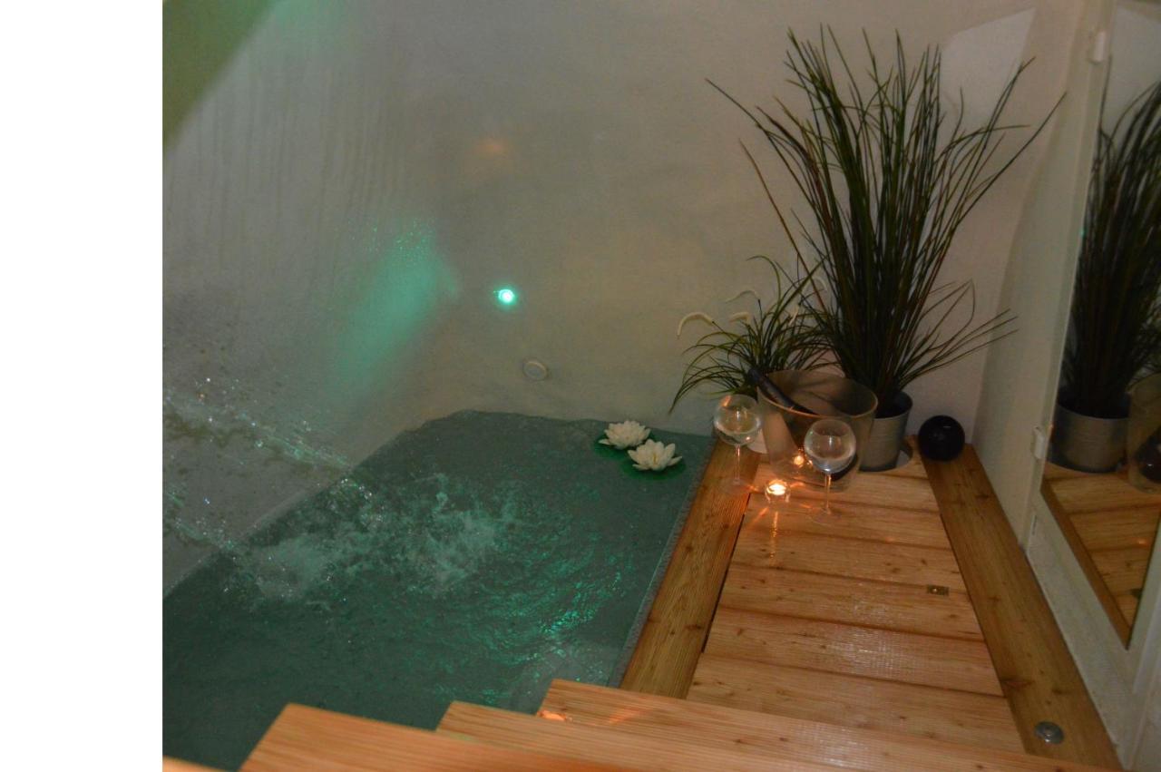 Ostuni 21Mqsuitehomes, Appartamento Con Mini Piscina Privata, Appartamenti Con Vasca Idromassaggio & Appartamenti Standard ออสตูนี ภายนอก รูปภาพ