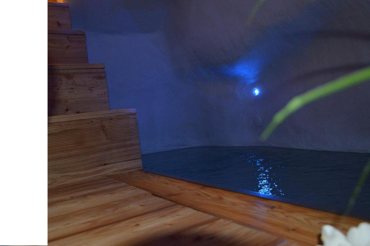 Ostuni 21Mqsuitehomes, Appartamento Con Mini Piscina Privata, Appartamenti Con Vasca Idromassaggio & Appartamenti Standard ออสตูนี ภายนอก รูปภาพ